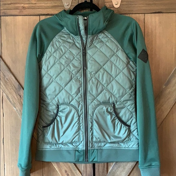 NWOT The North Face women’s quilted jacket zip-up - Picture 2 of 8